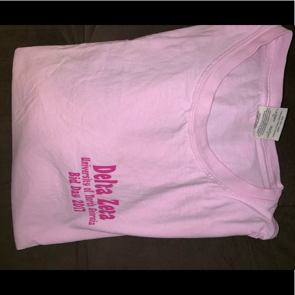 Large comfort colors Delta Zeta shirt!